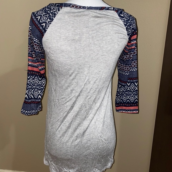 Women’s/teen tunic with patterned 3/4 sleeves New! - Picture 3 of 5